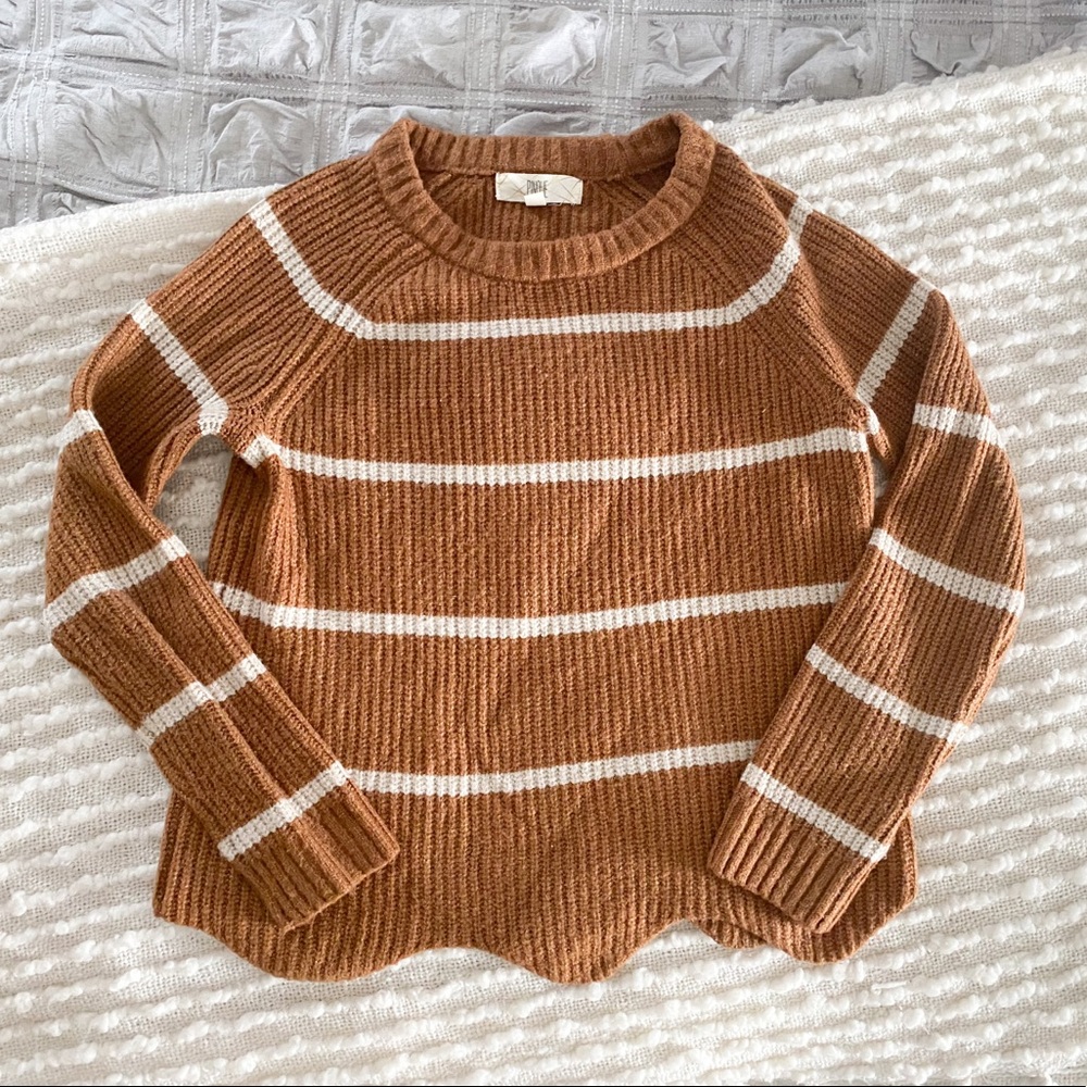 PINQUE Size Small Cream Stripes and Brown Crew Neck Sweater.
